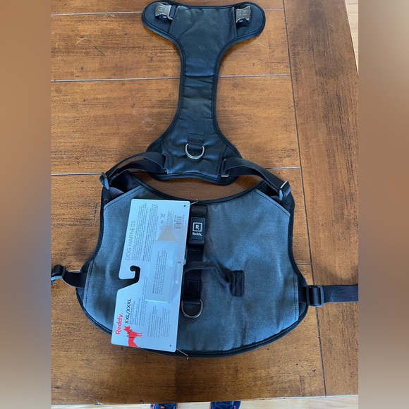 Reddy Dog Nwt Reddy Dog Harness Recharge Light Silver Poshmark